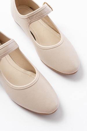 2606 Bej Baretli Günlük Bayan Ayakkabı 