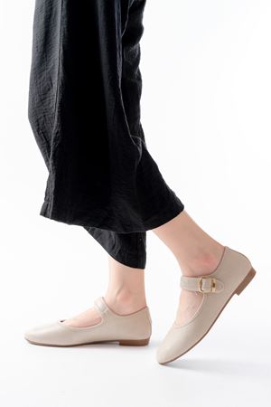 2606 Bej Baretli Günlük Bayan Ayakkabı 