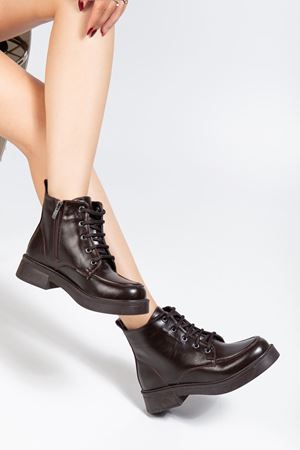 02-2001 Kahve Kırışık Rugan Bağcıklı Fermuarlı Günlük Kadın Bot