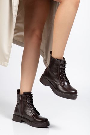 02-2003 Kahve Kırışık Rugan Bağcıklı Fermuarlı Günlük Kadın Bot 