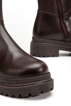 812-300 Kahverengi Fermuarlı Günlük Kadın Çizme