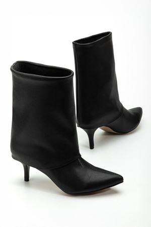 4806 Siyah Cilt Yakalı Günlük Kadın Bot  