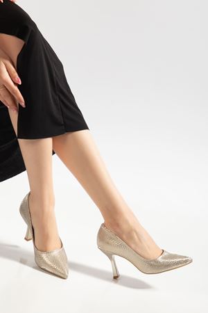 K-114 Gold Pul Desenli Sivri Burunlu  Topuklu Kadın Ayakkabı 