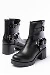 5109-3028 Casual Women's Boots with Zippered Heels with Black Buckle Accessories