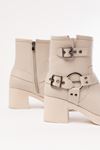 5109-3028 Casual Women's Boots with Beige Buckle Accessories with Zippered Heels