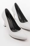 ST-001 Beyaz Rugan Günlük 9 cm Topuklu Bayan Stiletto Ayakkabı 