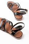 205-209 Black Genuine Leather Buckle Flip Flops